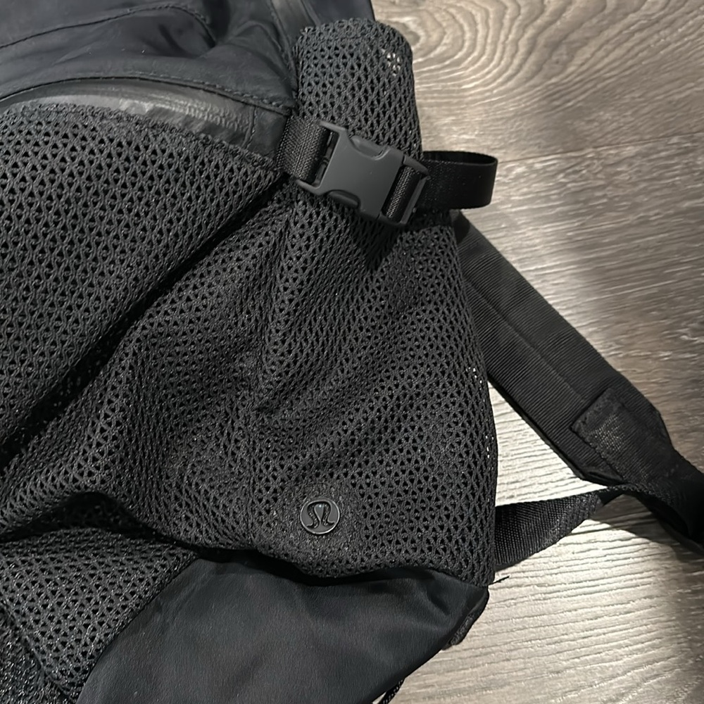 Lululemon Backpack - image 4